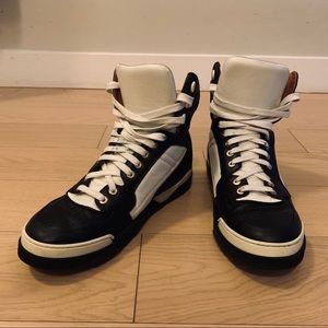 GIVENCHY High Top Sneakers